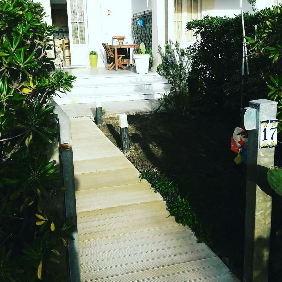Sea Beach Relax Tirrenia Exterior photo